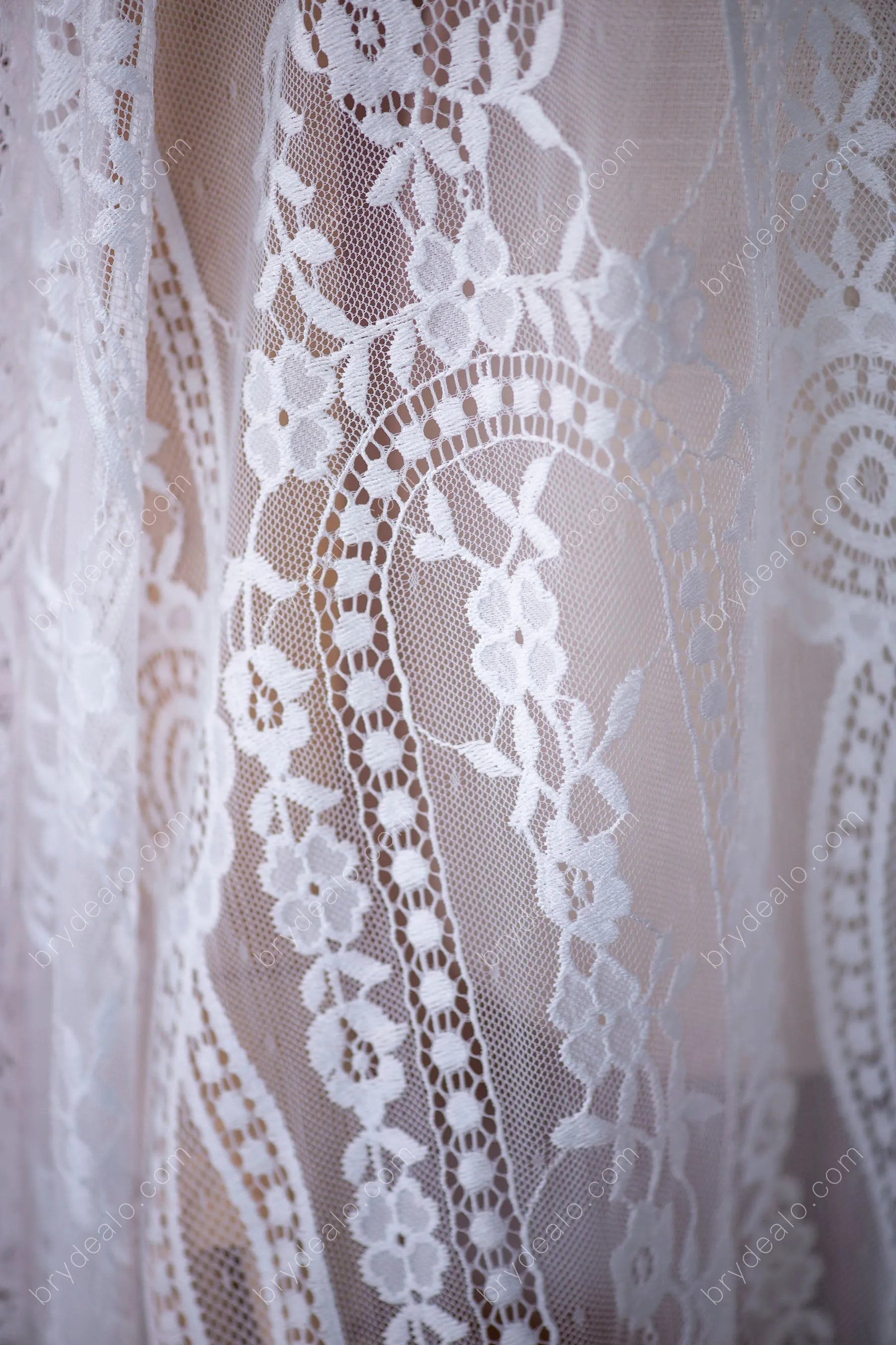 Unique Patterned Geometric Scalloped Eyelash Lace Fabric